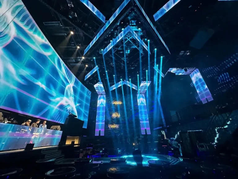 Sân khấu laser For You Club